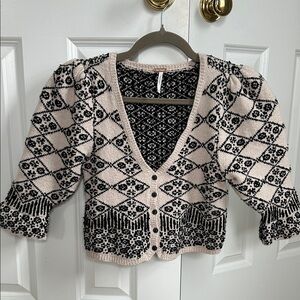 NWOT Free People Black & Cream Patterned Cropped Cardigan